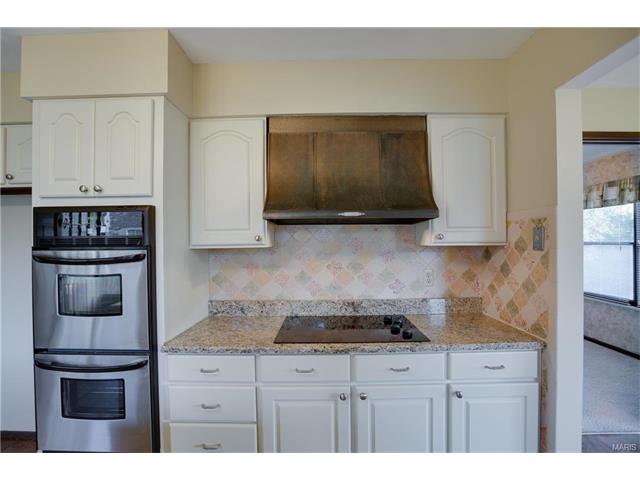 10117 Hilltop Dr