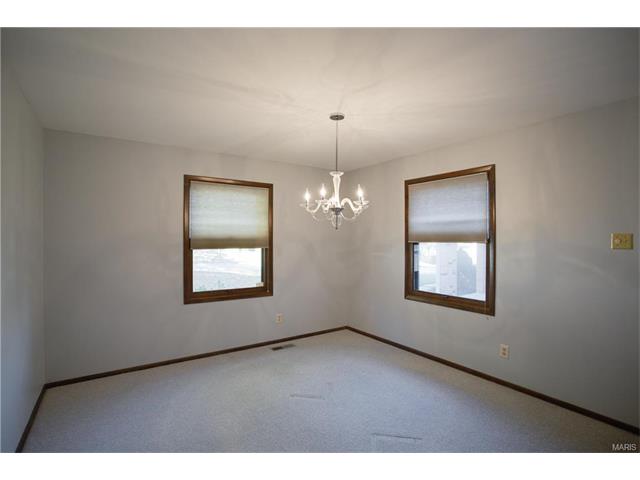 10117 Hilltop Dr