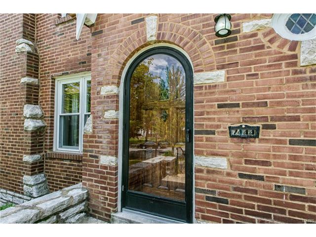 7444 Gannon, Saint Louis MO 63130