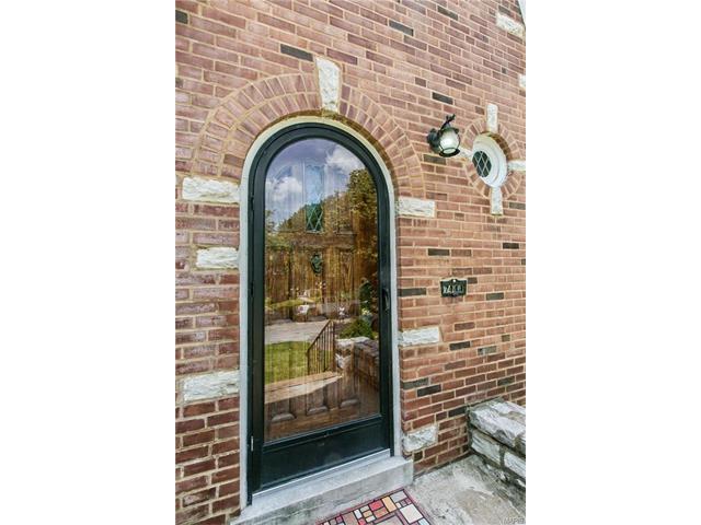7444 Gannon, Saint Louis MO 63130