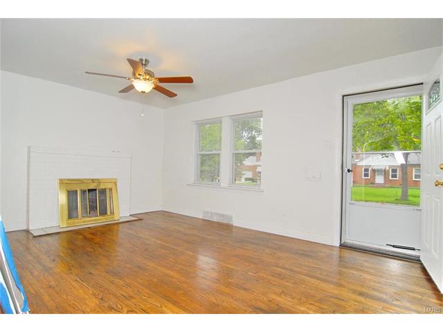1528 Eastmont