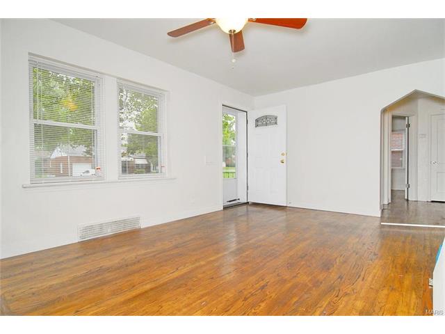 1528 Eastmont