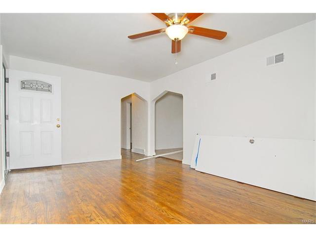 1528 Eastmont