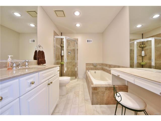 For Sale: 7909 Cornell Ave Saint Louis, MO 63132