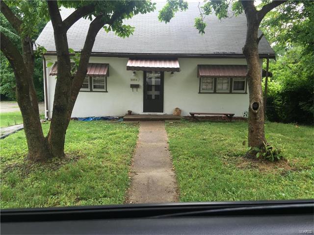 1901 Park Ln