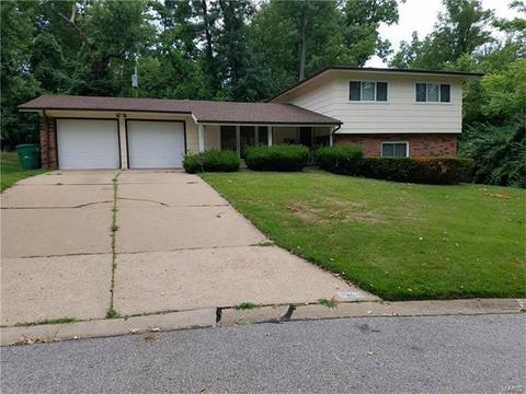 1515 Varnum