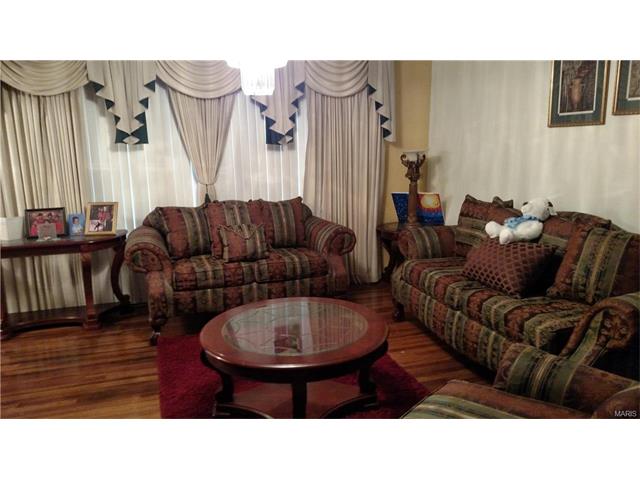 1824 Minneford Dr