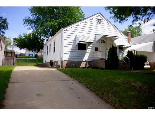 For Sale: 3222 Jasper Park Saint Louis, MO 63139