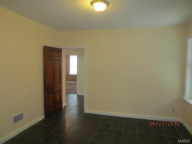 For Sale: 8718 Park Saint Louis, MO 63147