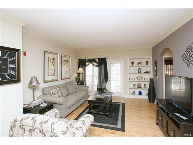264 Scenic Cove Ln