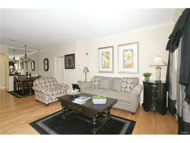 264 Scenic Cove Ln