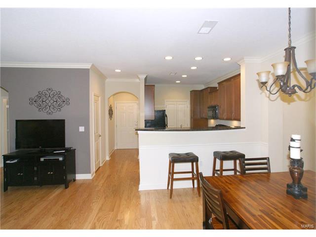 264 Scenic Cove Ln