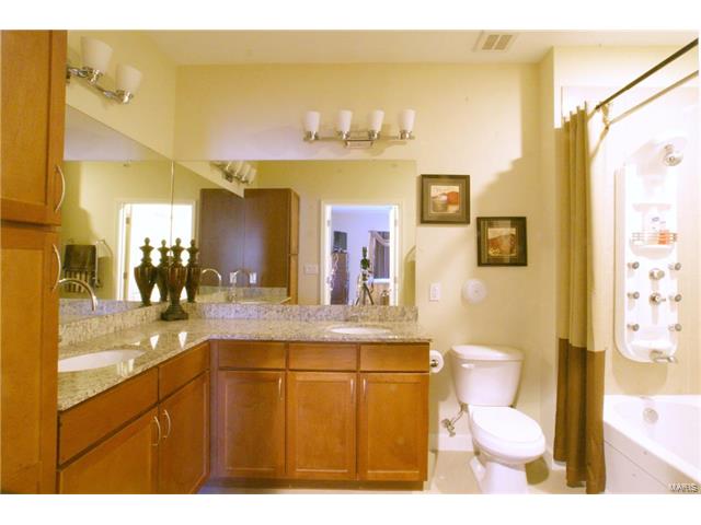264 Scenic Cove Ln