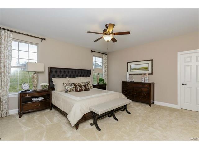 1025 Castleview Ct