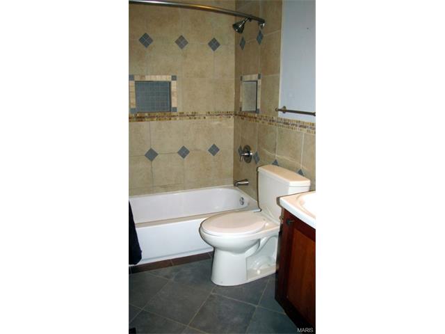 1553 Ramona Ln, Saint Charles MO 63304