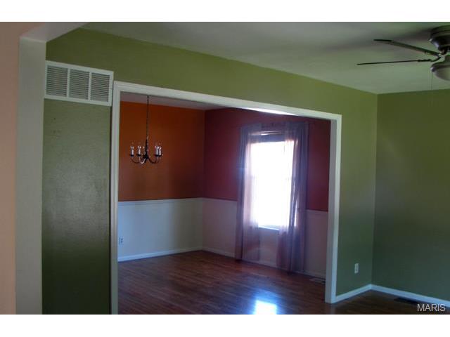 1553 Ramona Ln, Saint Charles MO 63304