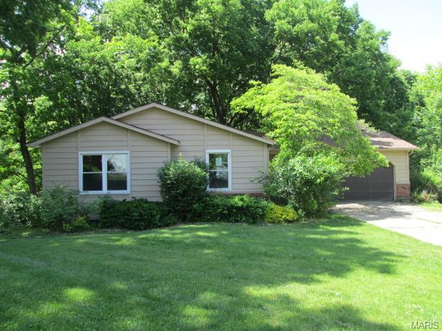 For Sale: 14 Forest Glade Ct Saint Charles, MO 63304