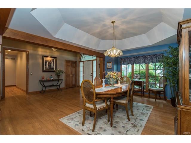 For Sale: 1143 Whitmoor Dr Saint Charles, MO 63304