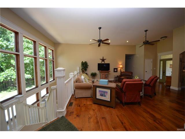 For Sale: 17 White River Ln Defiance, MO 63341