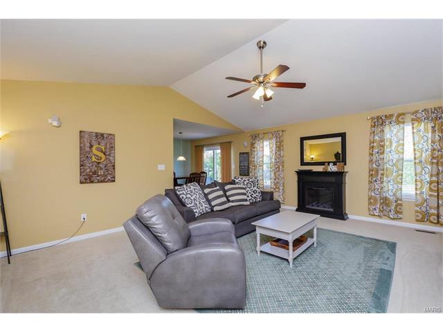 For Sale: 1216 Woodgrove Park Dr O Fallon, MO 63366