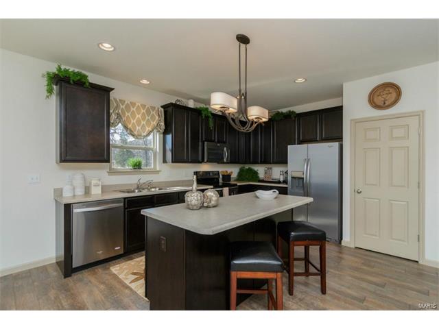 2303 Hidden Deer Dr