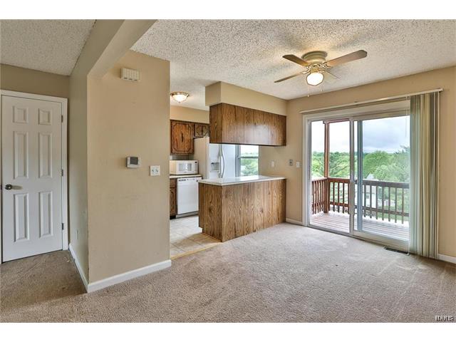 952 Sugar Lake Ct