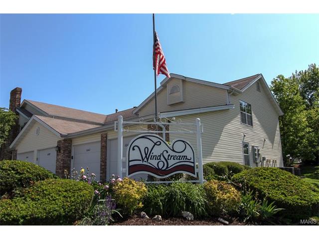 For Sale: 1040 Windstream Saint Peters, MO 63376