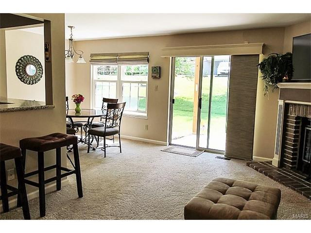 For Sale: 1040 Windstream Saint Peters, MO 63376