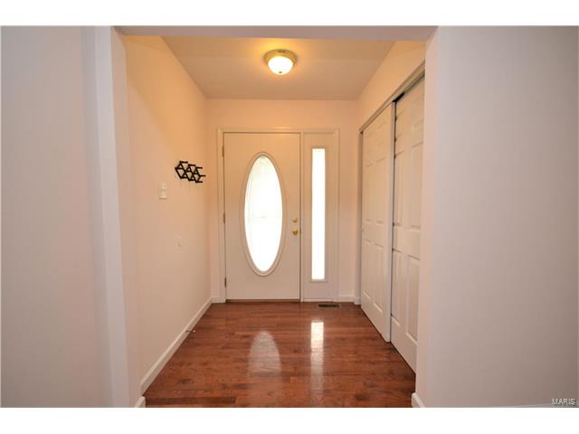 2483 Oak Frst