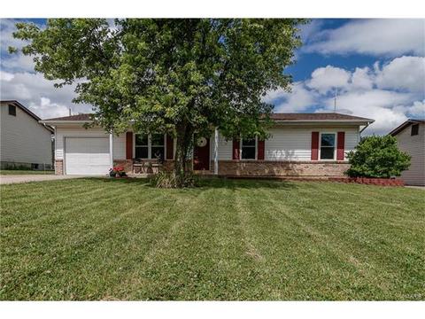 335 Excalibur Blvd