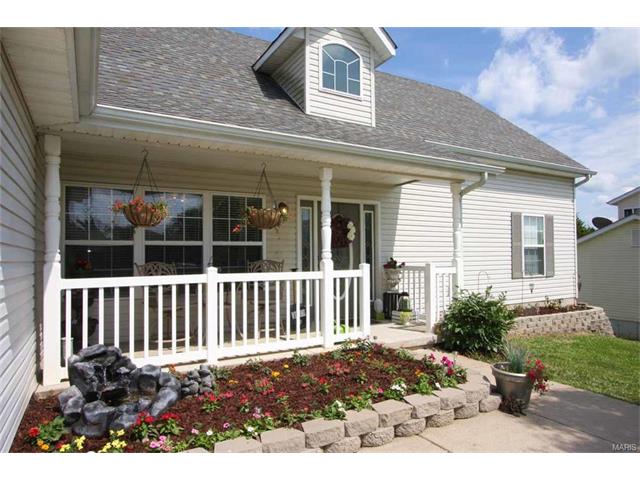 For Sale: 1008 Yankee Ct Warrenton, MO 63383