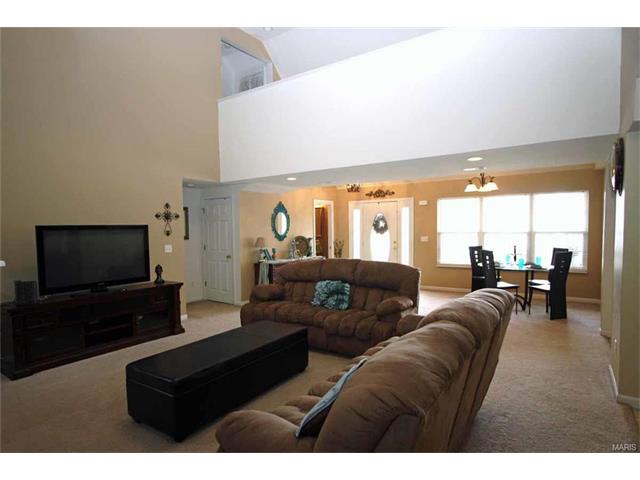 For Sale: 1008 Yankee Ct Warrenton, MO 63383