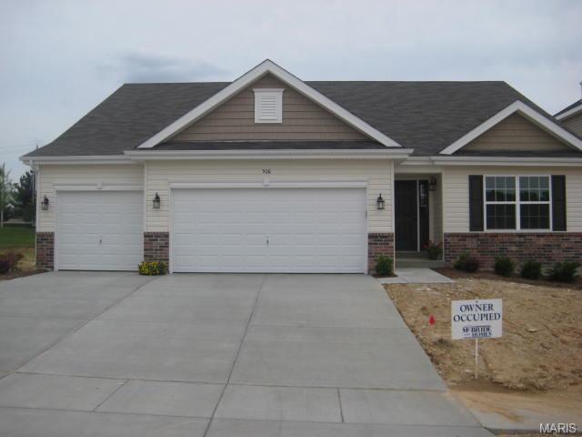For Sale: 514 Pleasant Breeze Dr Wentzville, MO 63385