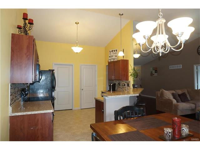 For Sale: 1407 Tree Stump Wentzville, MO 63385