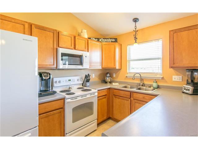 For Sale: 219 Red Leaf Way Wright City, MO 63390