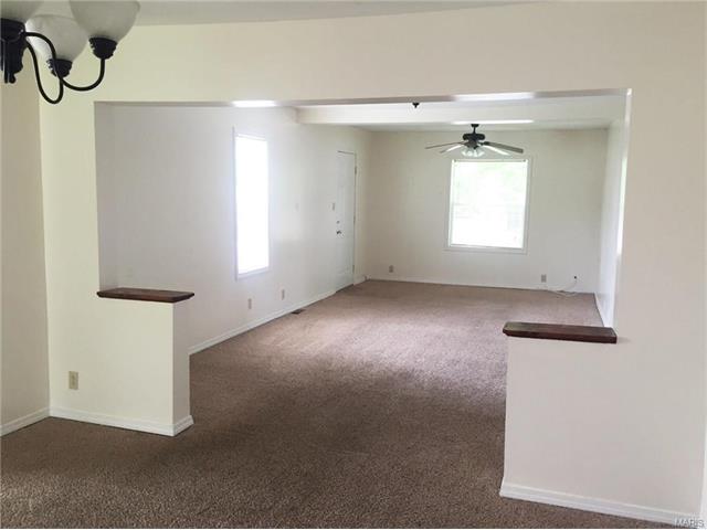 For Sale: 215 8th 803 Central St Park Hills, MO 63601