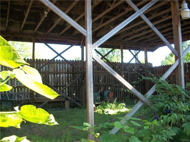 For Sale: 301 N School St Park Hills, MO 63601