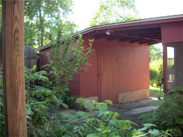 For Sale: 301 N School St Park Hills, MO 63601