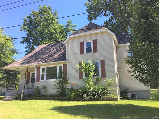 708 Elm St