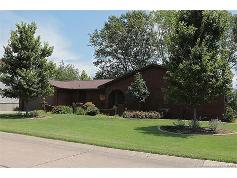1930 Sapphire Ln