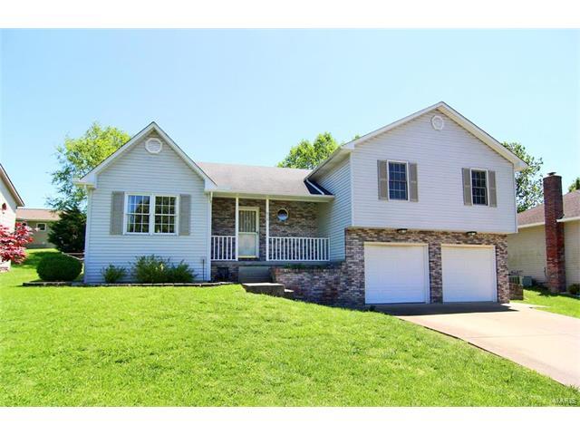 824 Strawberry Ln