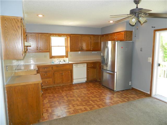For Sale: 700 Autumn Dr Belton, MO 64012