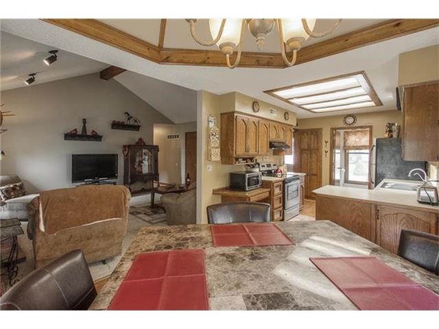 For Sale: 300 NW Acorn Dr Blue Springs, MO 64014