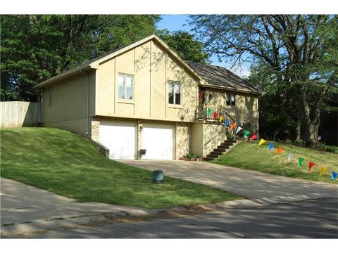 97 Beach Dr