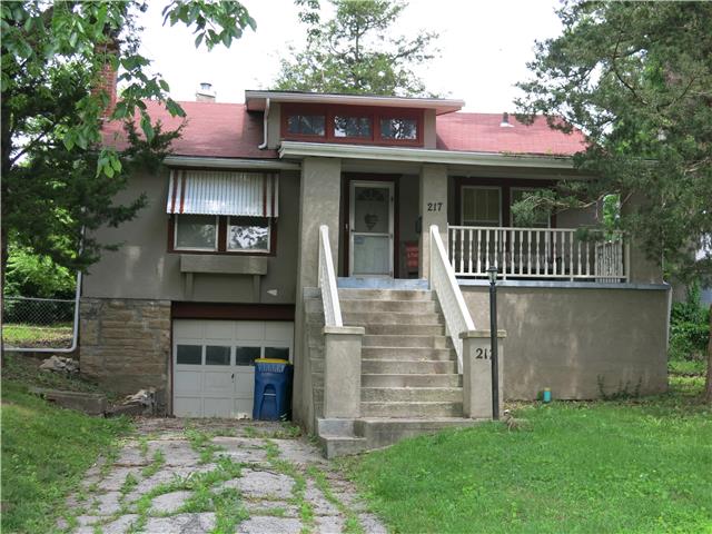 For Sale: 217 N Kimball St Excelsior Springs, MO 64024