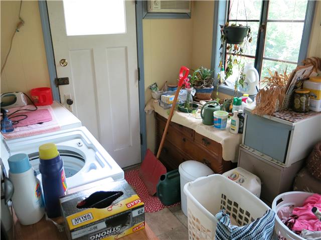 For Sale: 217 N Kimball St Excelsior Springs, MO 64024