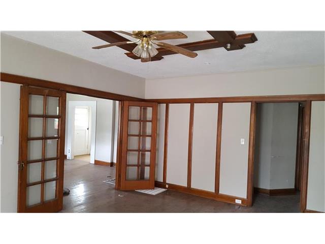 For Sale: 432 Isley Blvd Excelsior Springs, MO 64024