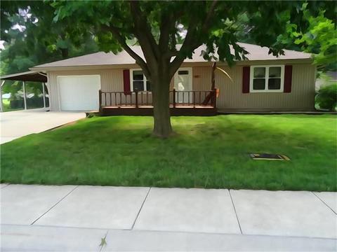 204 SW Sandstone Dr