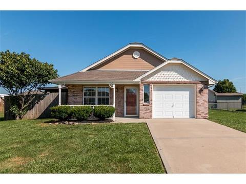 204 SW Sandstone Dr