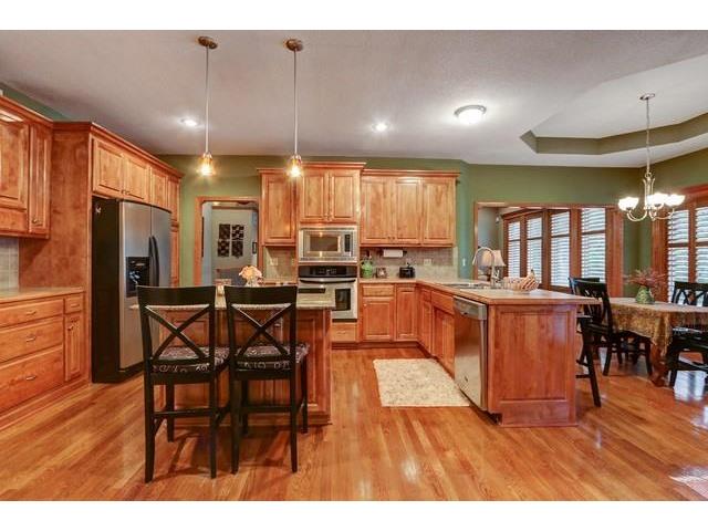 1610 NW Hedgewood Dr